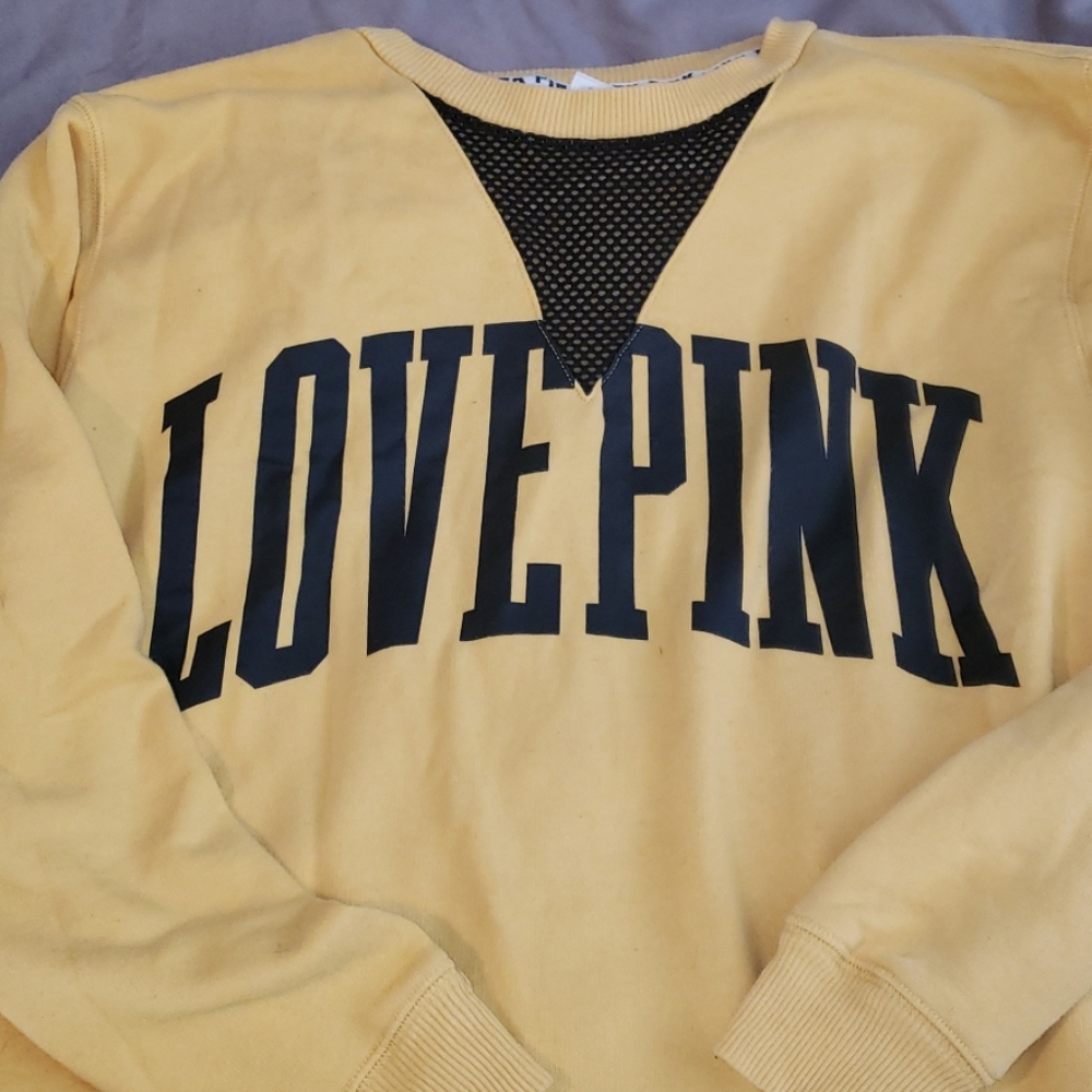vs pink sweater